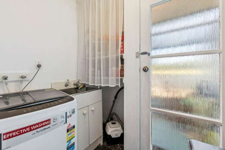 2/32 Latham Avenue Pakuranga_18