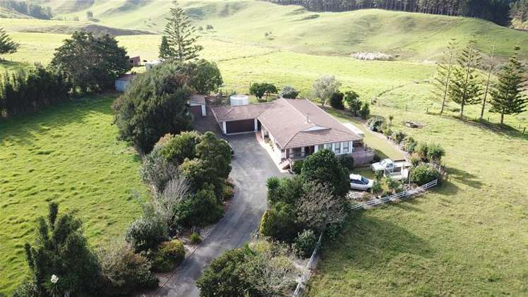 458 Baylys Coast Road Dargaville_6