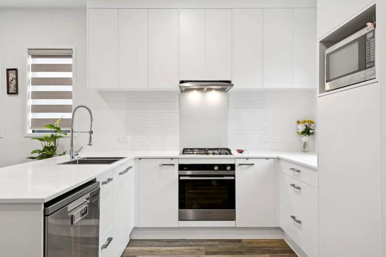 23 Pukanui Avenue Flat Bush_10