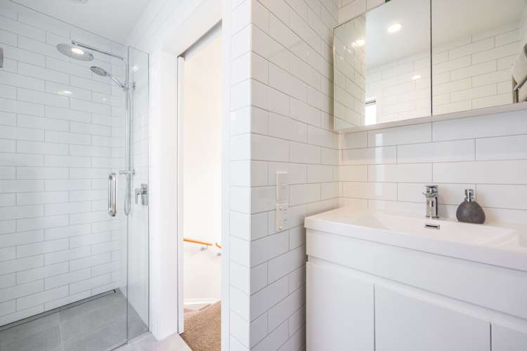 17/8 Rendall Place Eden Terrace_9