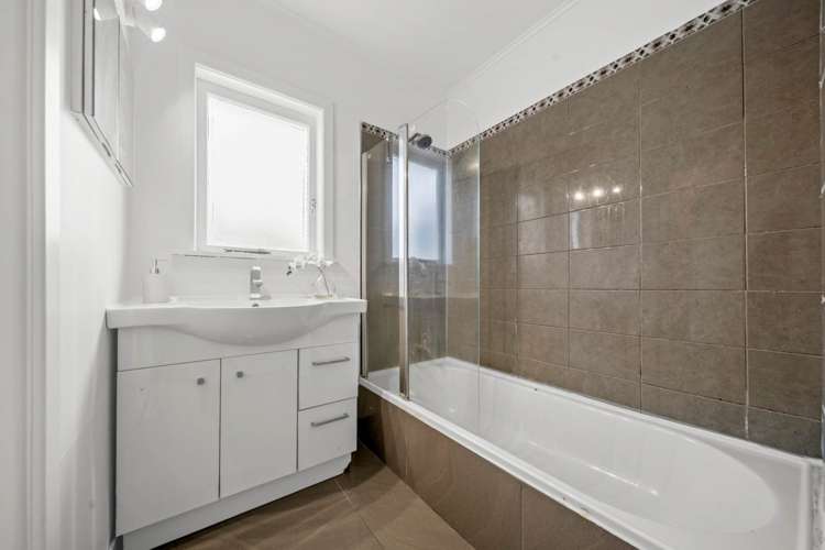 19 Edgerton Road Te Atatu Peninsula_18