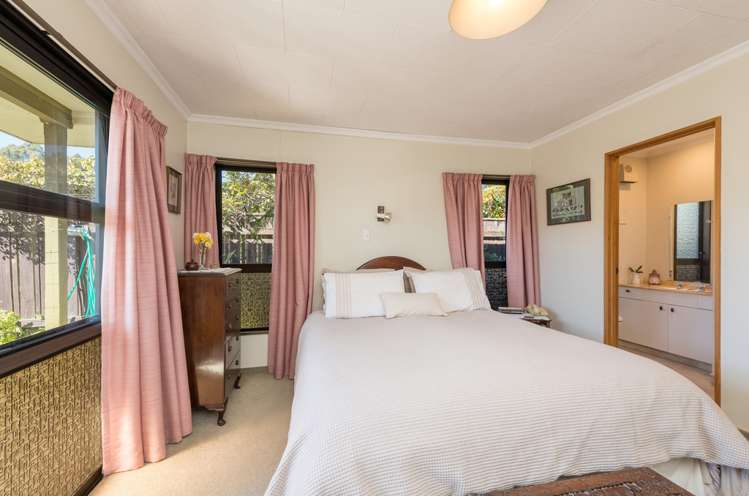 25 Selbourne Avenue Richmond_10