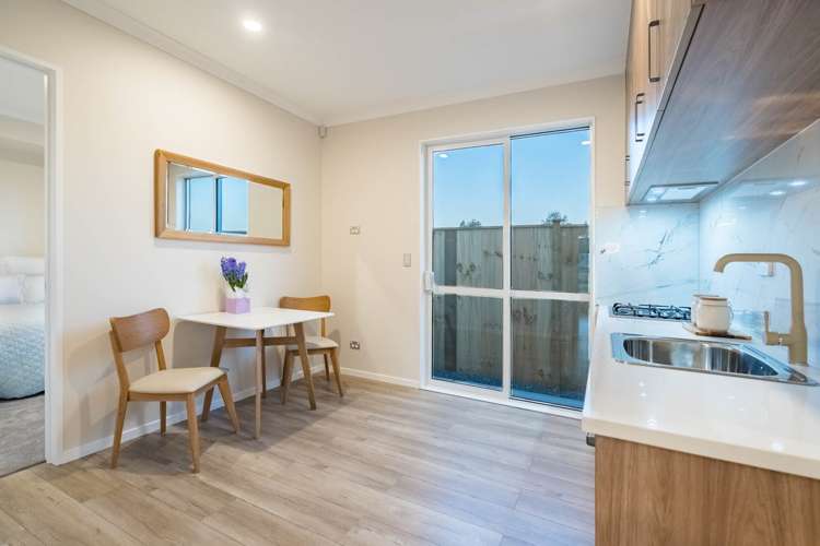 29 Horsefields Drive Flat Bush_9