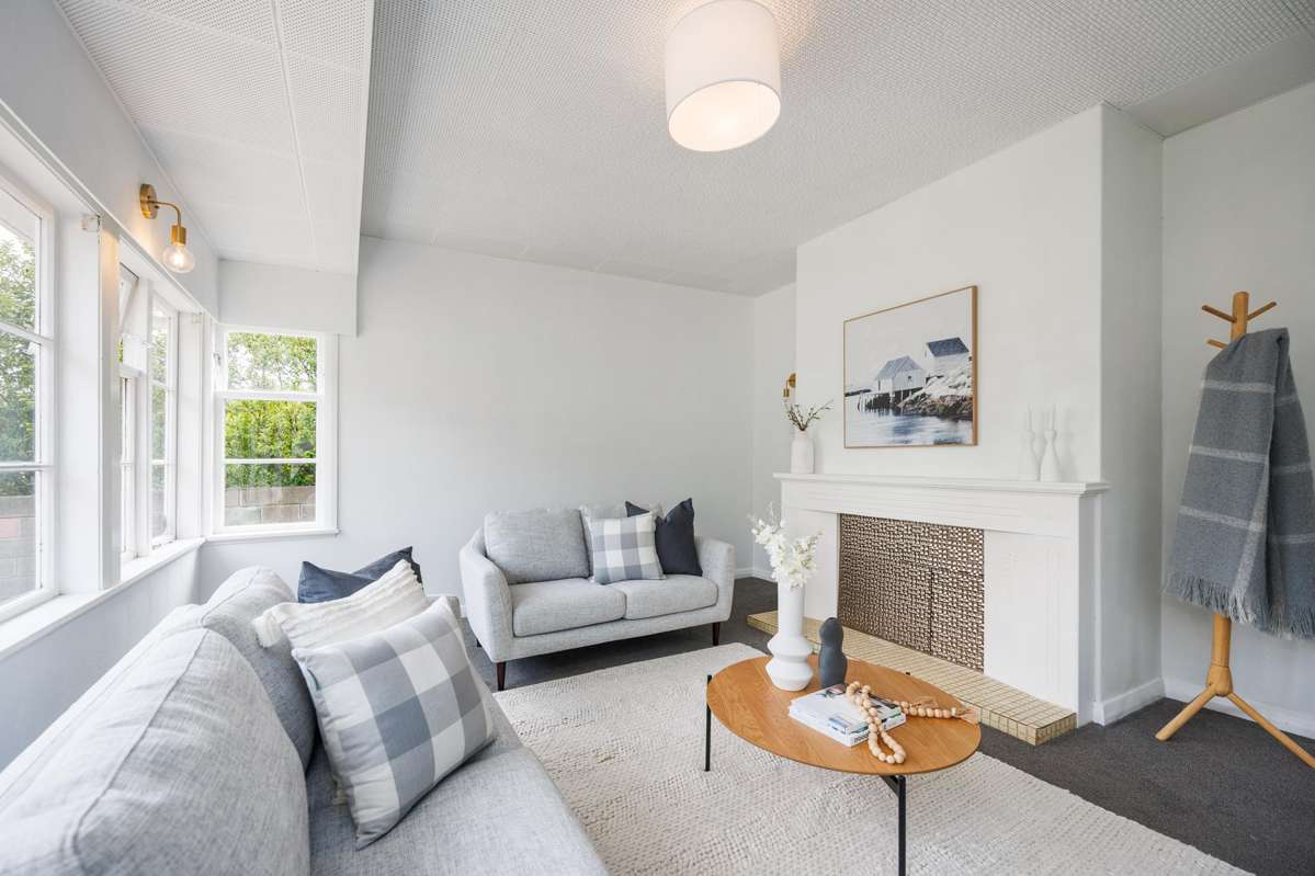 63 Savage Crescent_1