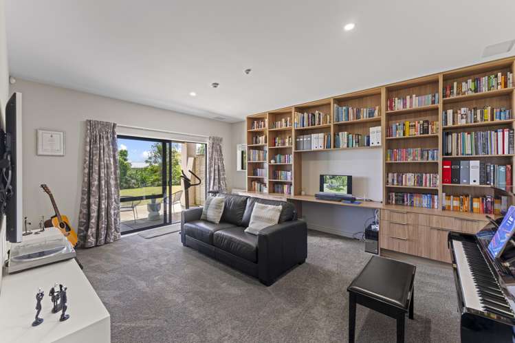 323 Kennedys Bush Road Kennedys Bush_24