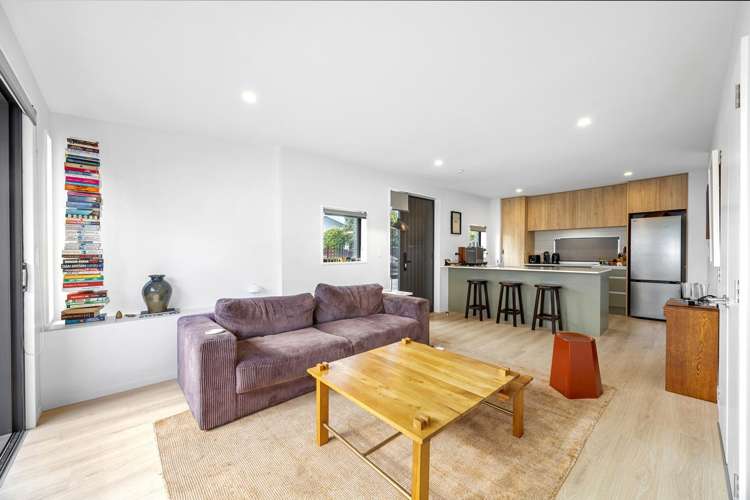 1/19 Courtenay Street St. Albans_5