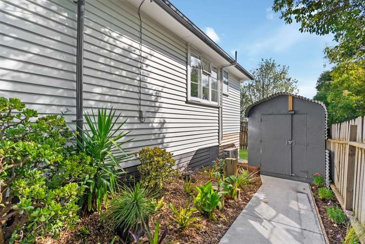 72 Glen Road Ranui_10