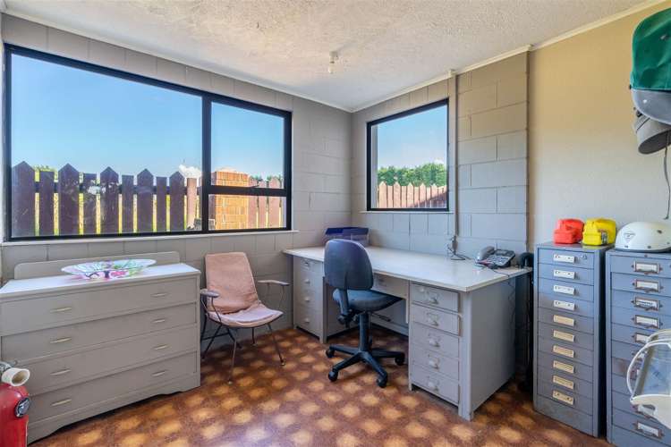 147 East Road Ascot_18