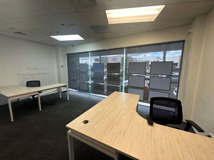 12 Osterley Way Manukau_5