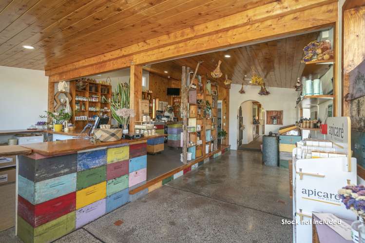 307 Main Sh25 Road Tairua_5