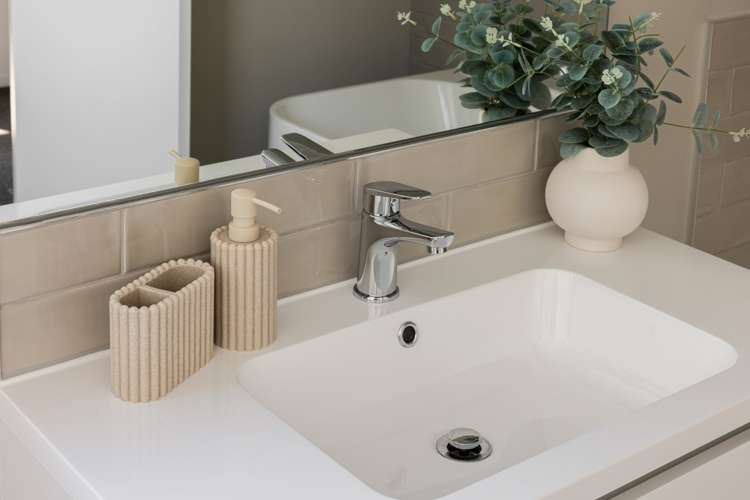 Riapeti Rise Puna Rua_22