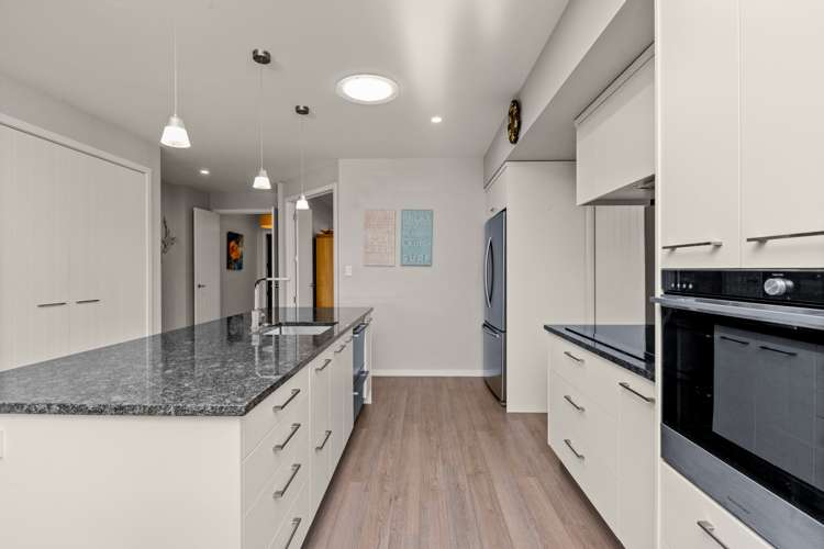 12 Wanaka Place Poraiti_10