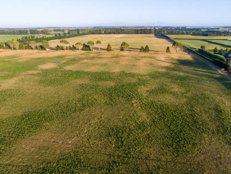 1298 Stanley Road Elgin_4