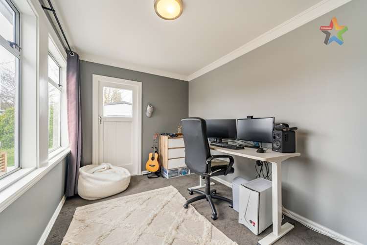 79 Waddington Drive Naenae_11