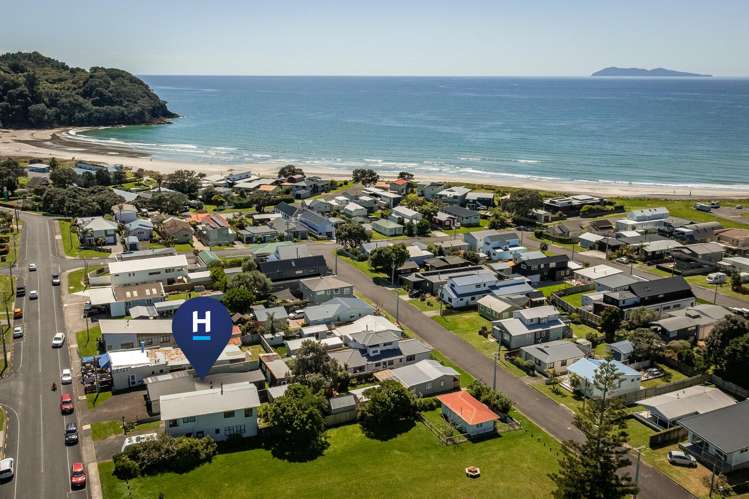 42 Beach Road Waihi Beach_23