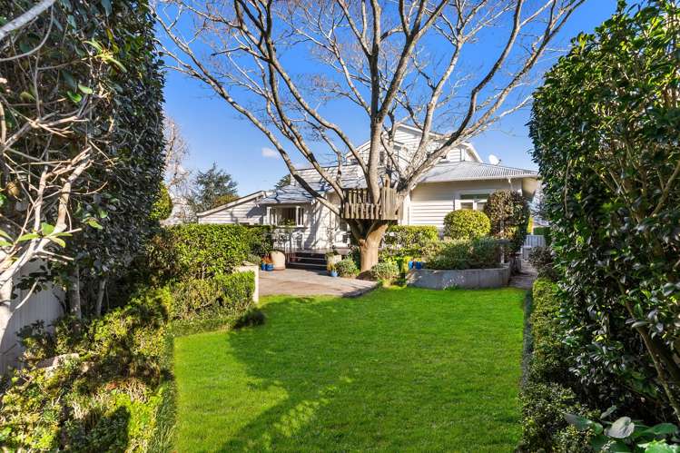 5 Clarence Road Northcote Point_11