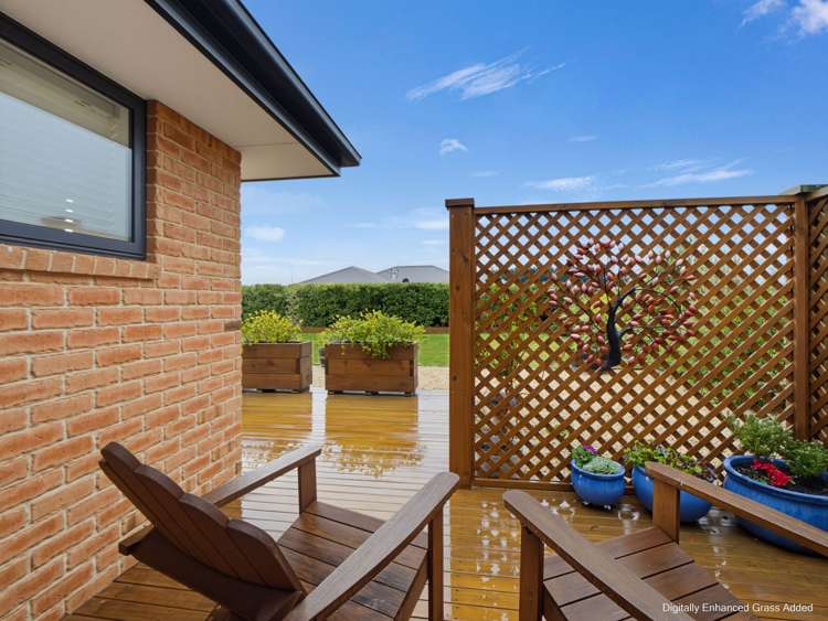 3/2 Loe Place Amberley_26