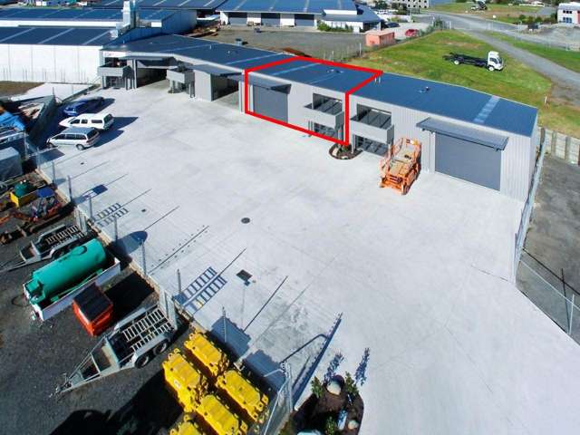 172M² PUKEKOHE WAREHOUSE / OFFICE