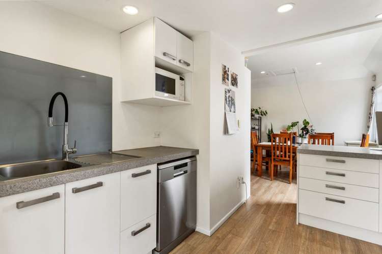 9 Railway Street Helensville_10