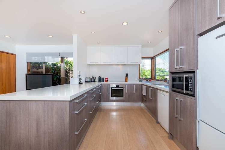 5 Pyatt Crescent Saint Johns_6