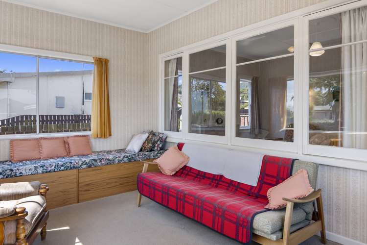 1/9 Willow Avenue Stoke_5