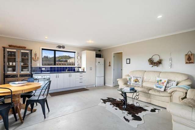 16 Te Kiri Street Himatangi Beach_3