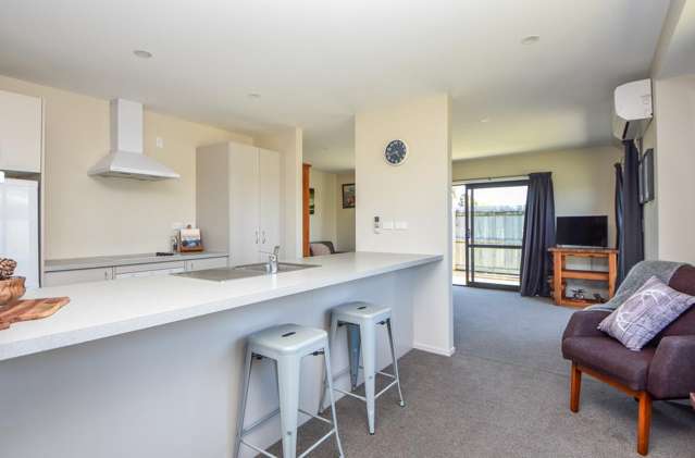 7 Ashmore Park Road Carterton_2