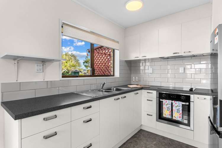 22/18 Saint Marys Road_2