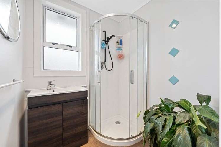 10 Maple Drive 11134_10
