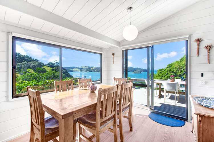 2 Kennedy Point Road Surfdale_5