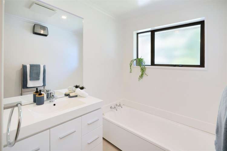 2/49 Cowes Street Avondale_14