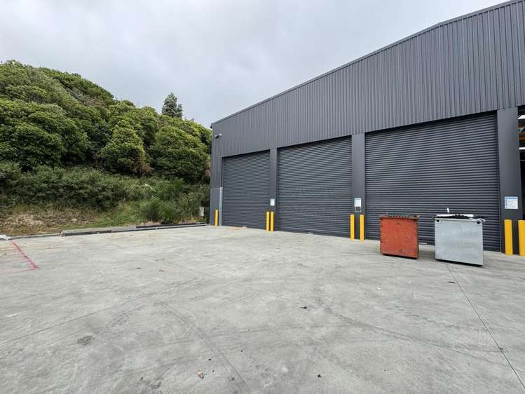 Part warehouse/18-26 Jamaica Drive Grenada North_5