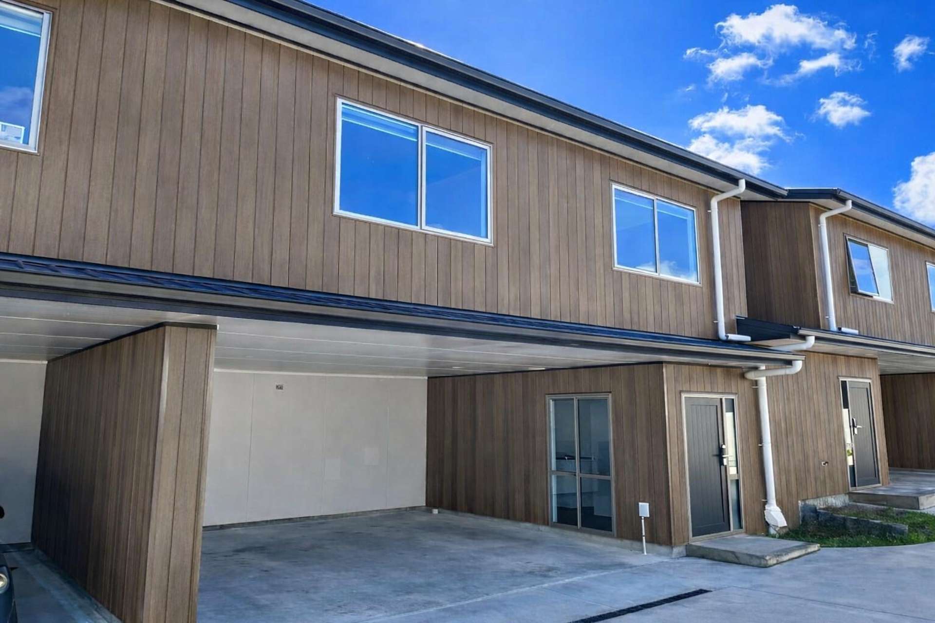 2/10 Gazeley Avenue Silverdale_0