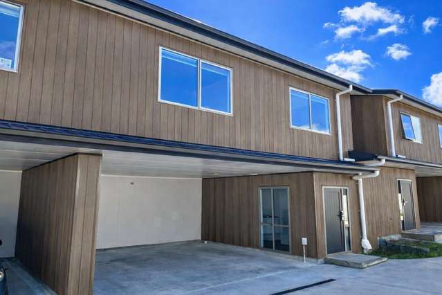 Modern - easy-care - must sell!