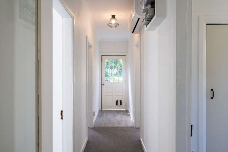 18 Ellesmere Street Ravensbourne_10