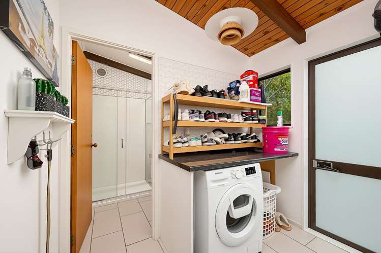 2 Raelene Place Massey_17