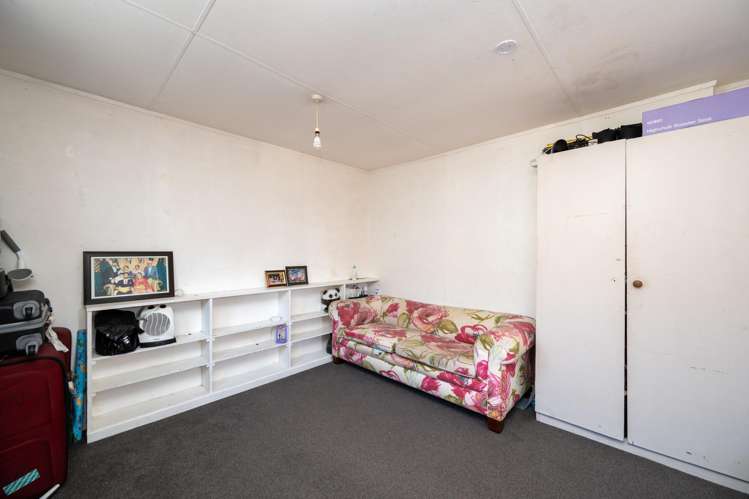 301 Frimley Avenue Frimley_11