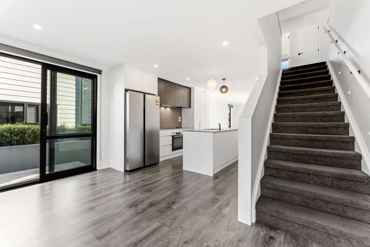 17 Seafarer Crescent_1