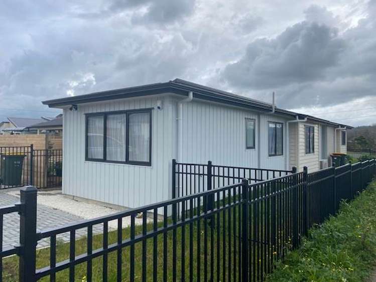 17b Tributary Parade_0