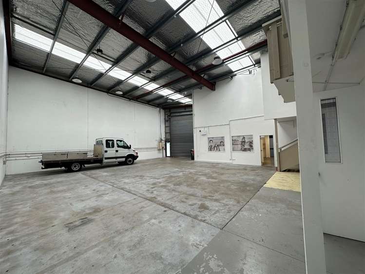 2/322 New North Road Kingsland_1