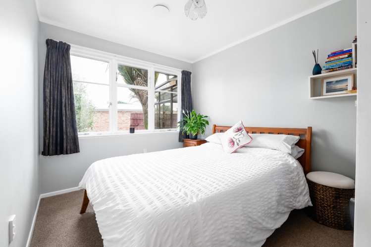 7 Winstone Avenue 1053_12