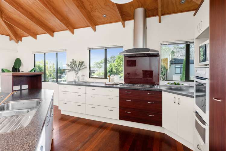 81 Hikanui Drive Havelock North_5