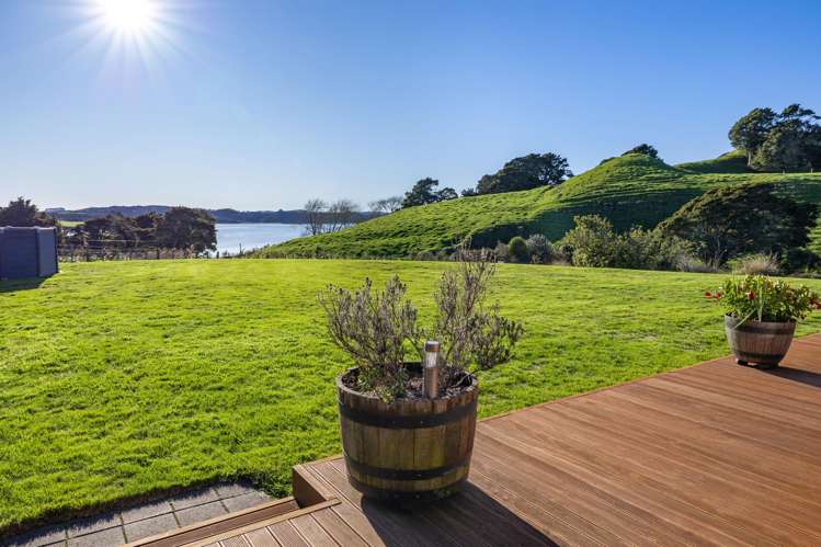 192 Hauroto Bay Road Raglan_14