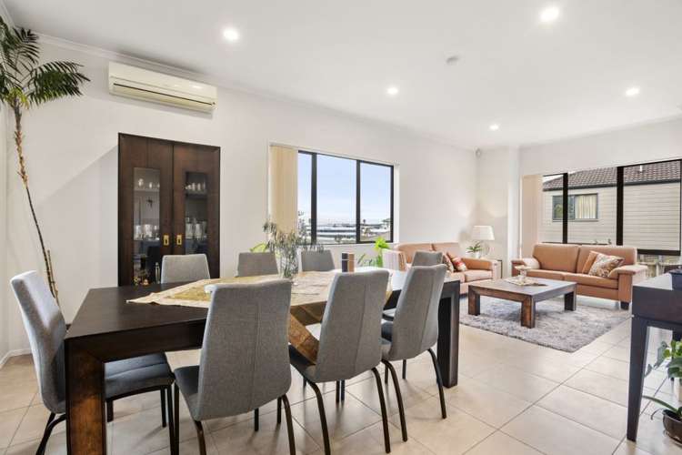 64 Black Teal Close Unsworth Heights_10