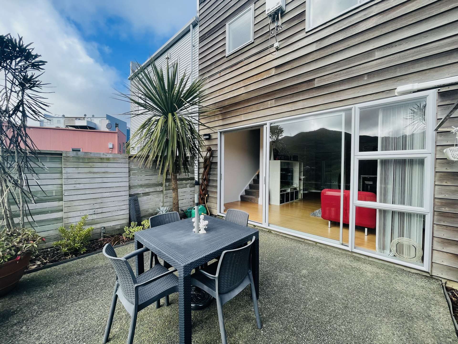 39 Saddleback Grove Karori_0