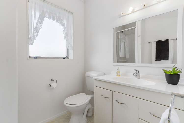 2/23 Target Road Totara Vale_8