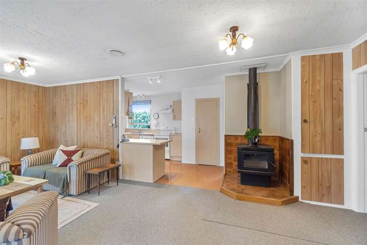 14 Pinehurst Crescent Russley_5