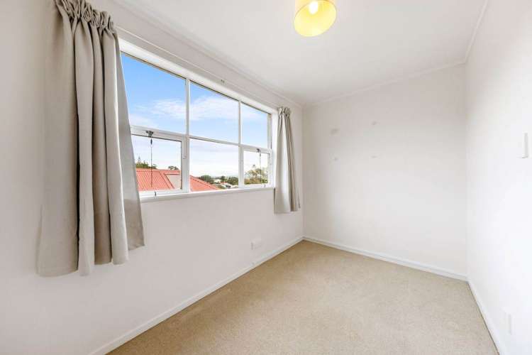 2/35 Esplanade Road Mt Eden_10
