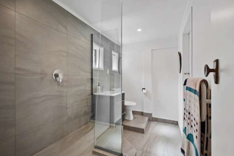 1/12 Westwell Road Belmont_22