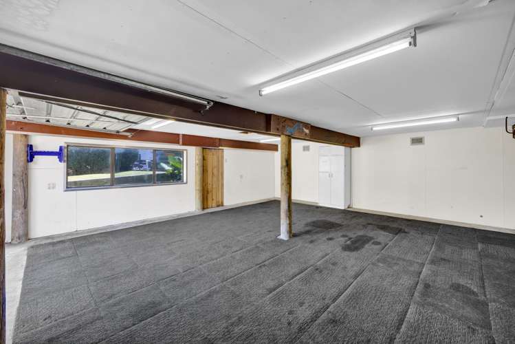 7 Lindaver Grove Merrilands_29